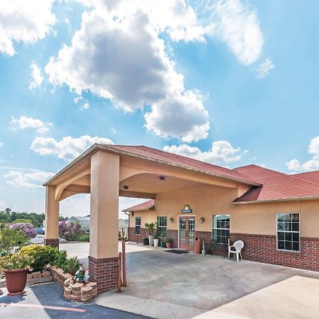 Days Inn By Wyndham Gainesville Exteriér fotografie