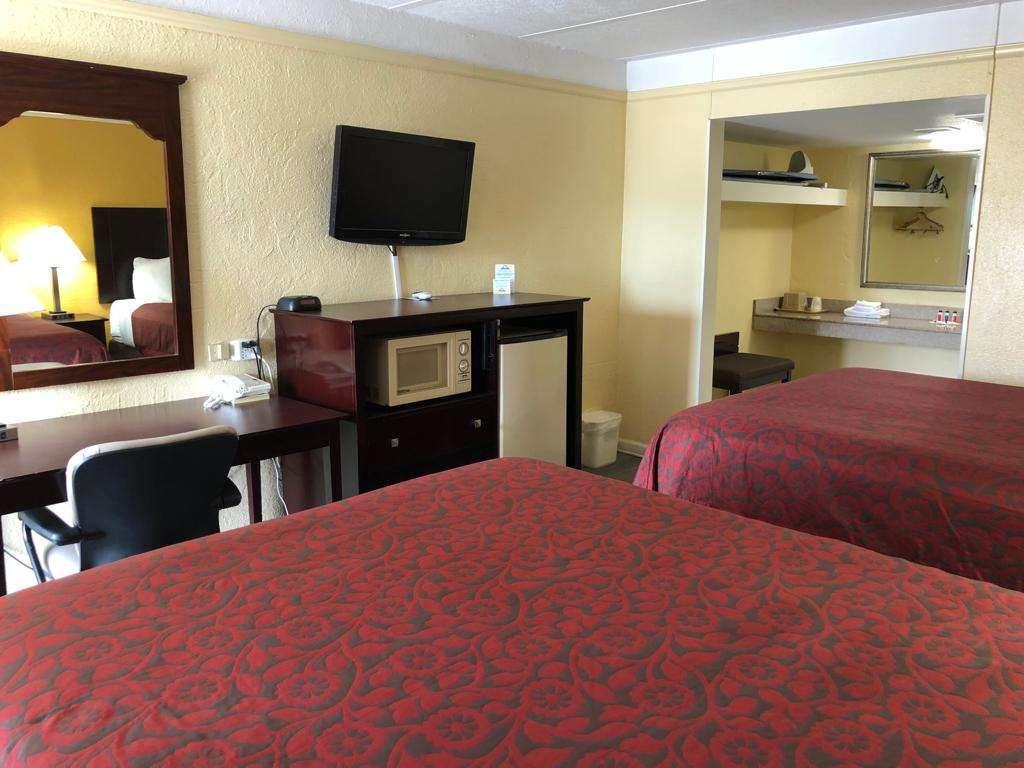 Days Inn By Wyndham Gainesville Pokoj fotografie