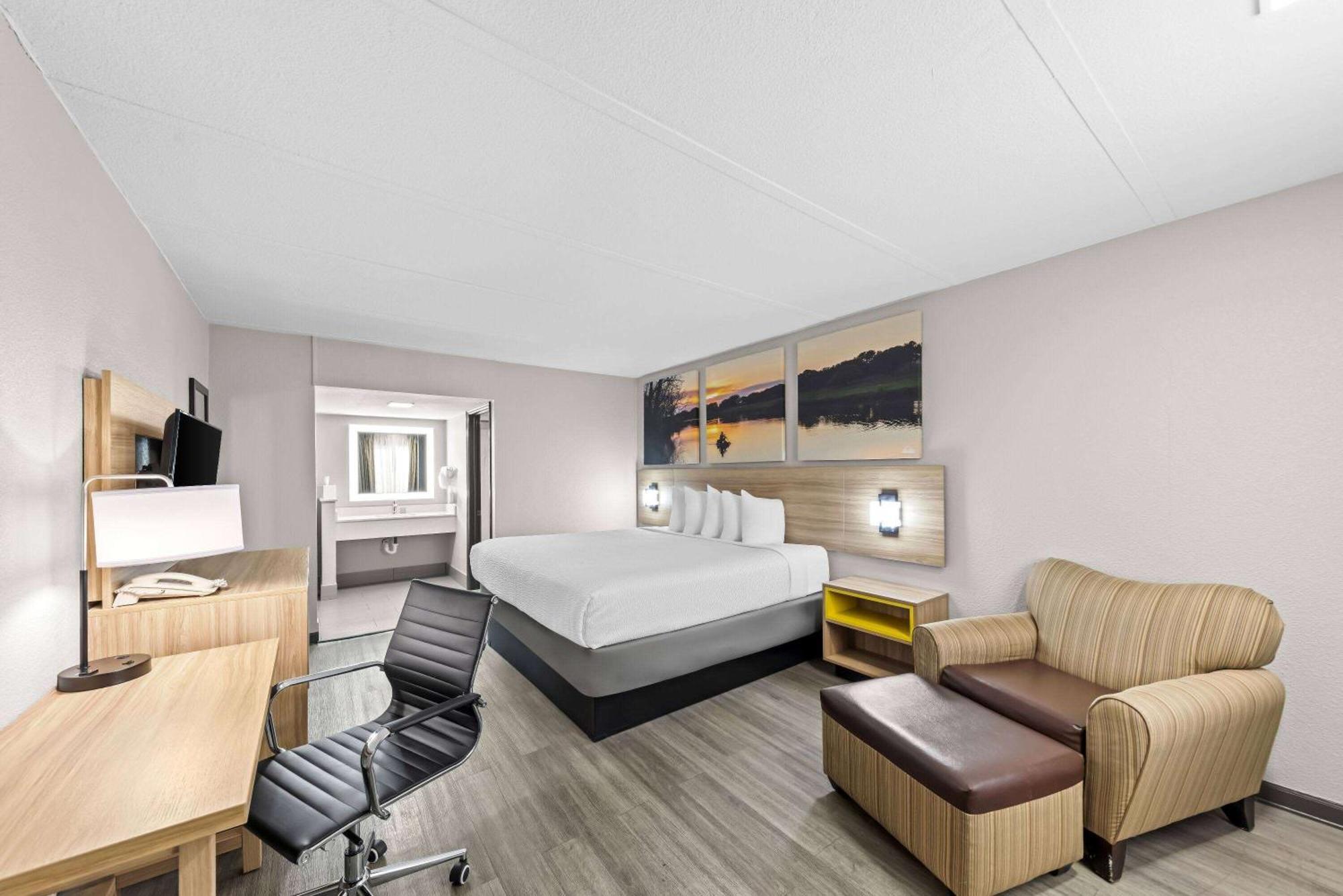 Days Inn By Wyndham Gainesville Exteriér fotografie