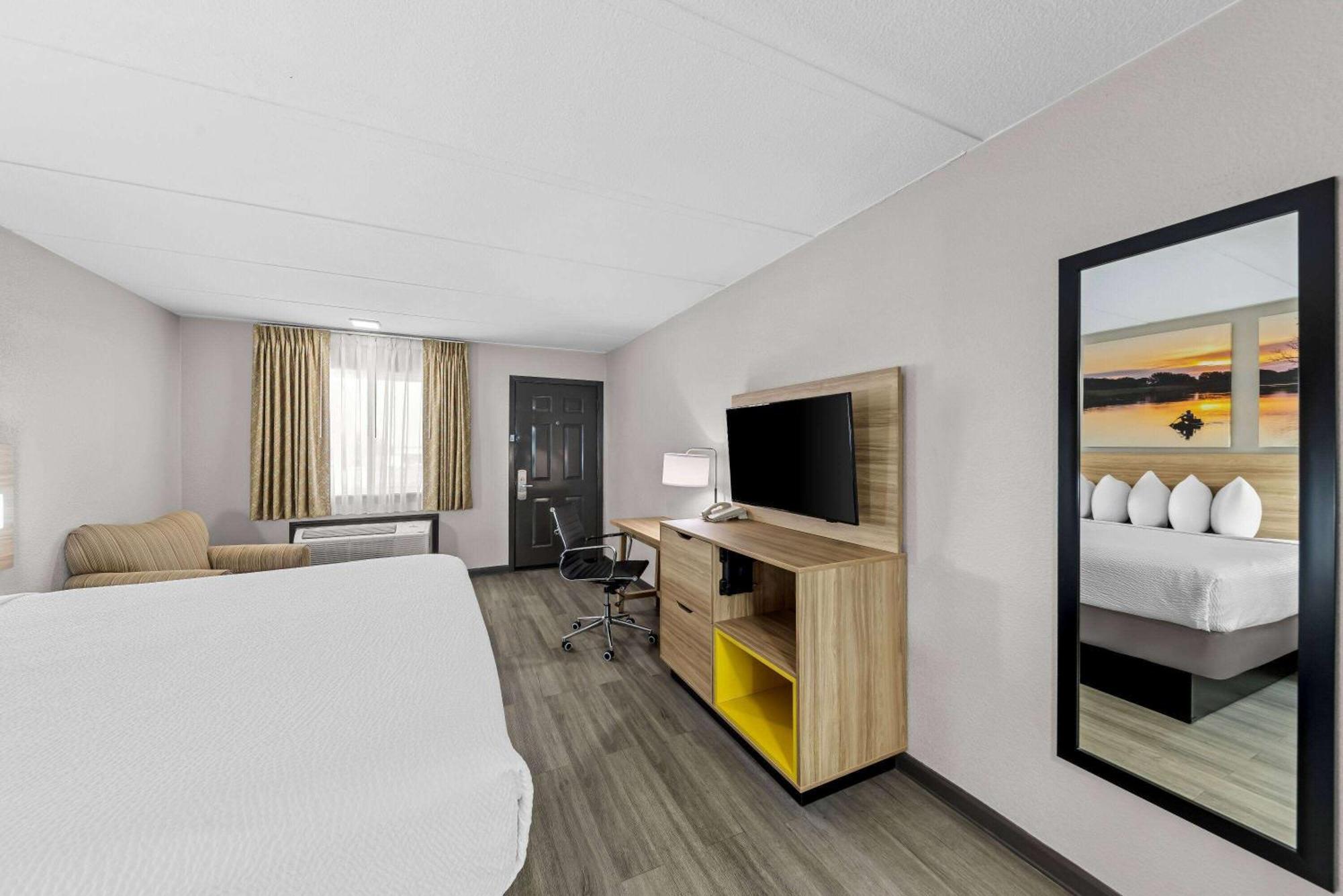 Days Inn By Wyndham Gainesville Exteriér fotografie